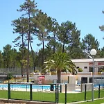 Parque De Campismo Orbitur Valado キャンプ場 ナザレ