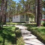Parque De Campismo Orbitur Valado Campeggio 3*