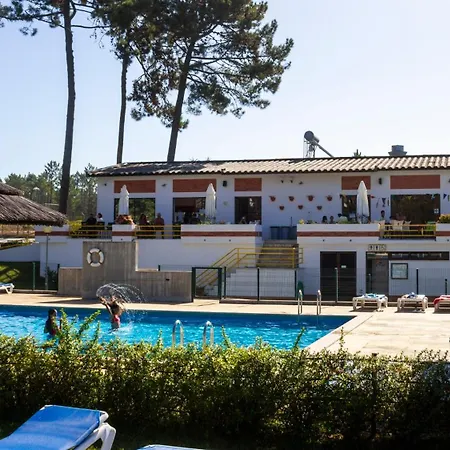 Parque De Campismo Orbitur Valado 3* Назаре