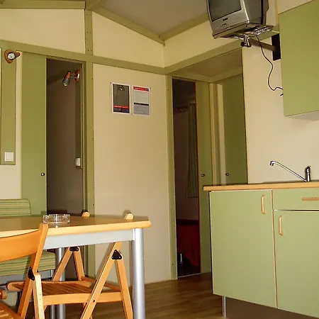 Parque De Campismo Orbitur Valado مكان تخييم نازاريه