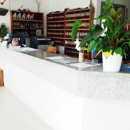 Parque De Campismo Orbitur Valado نازاريه