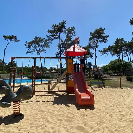 Parque De Campismo Orbitur Valado 캠프장