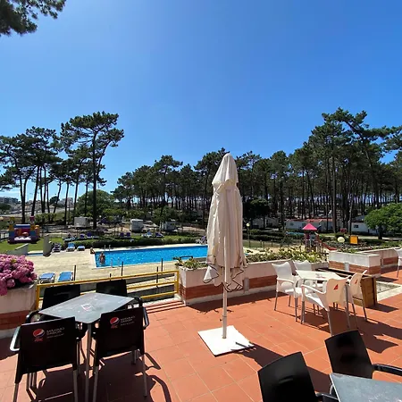 캠프장 Parque De Campismo Orbitur Valado 나자레