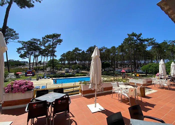 Parque De Campismo Orbitur Valado Kemping Nazaré